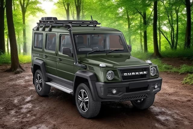 Force Gurkha 5 Door Green Color Image